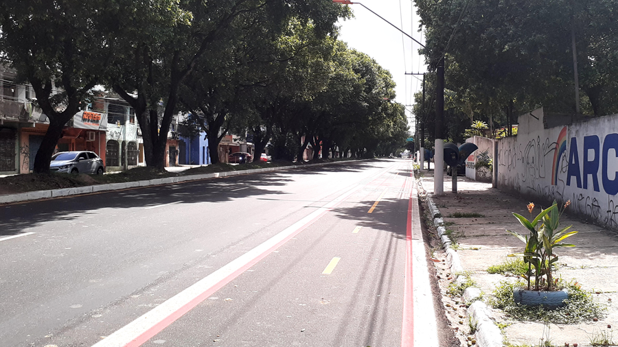 Ciclofaixa da Av Pedro Álvares Cabral entre Tavares Bastos e Av. Dalva